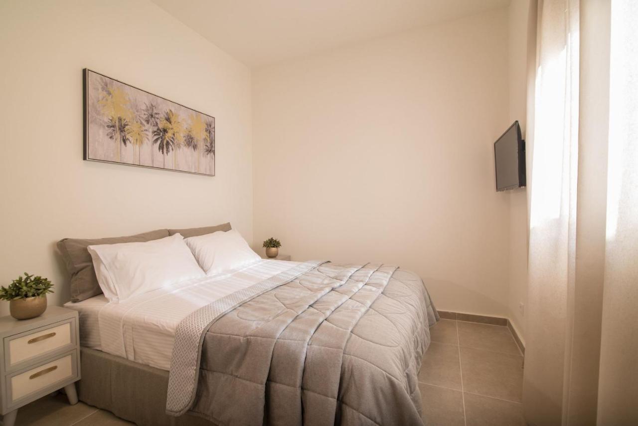 Lodge Modern Apartments, In Kalamaki Centre Quarto foto